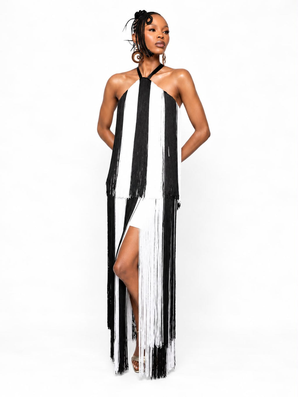 Fringe Monochrome look